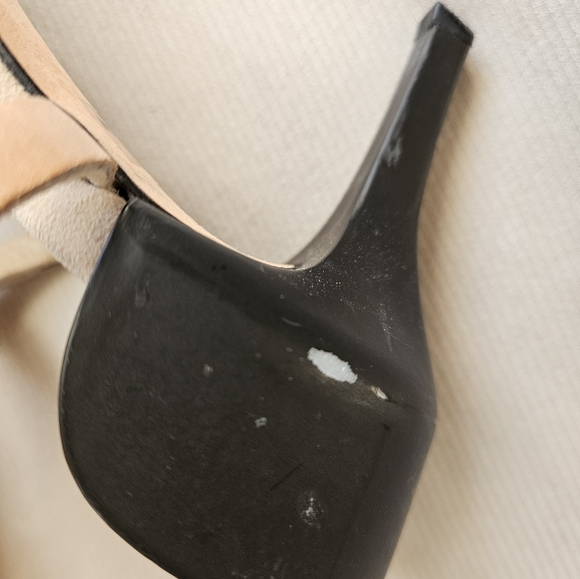 Diane von Furstenburg size 7.5 strappy nude and black heeled sandals! - Picture 5 of 7